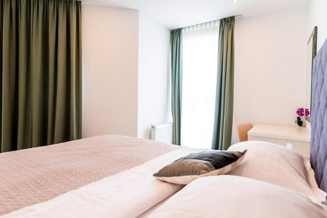 Hotel Park Superior 3* Čakovec Dış mekan fotoğraf