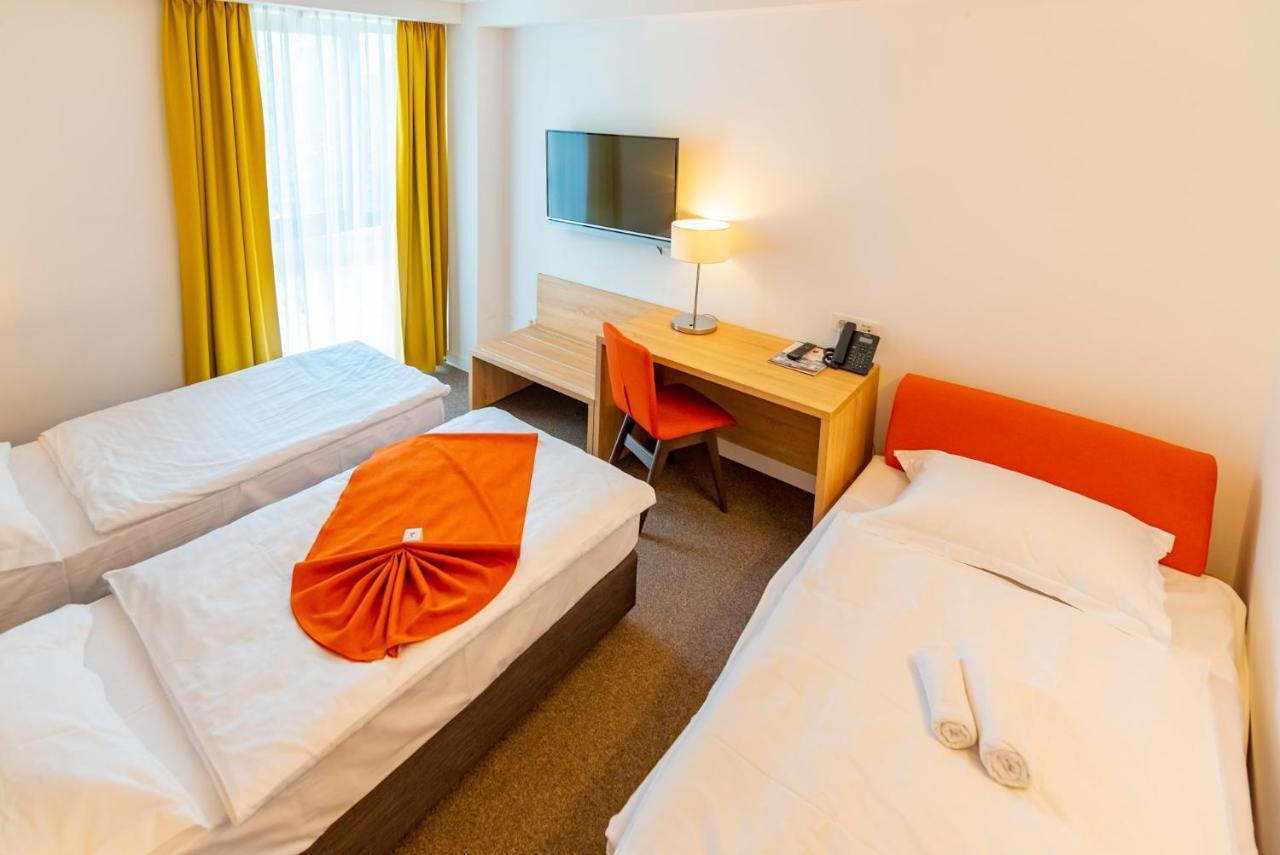 Hotel Park Superior 3* Čakovec Dış mekan fotoğraf