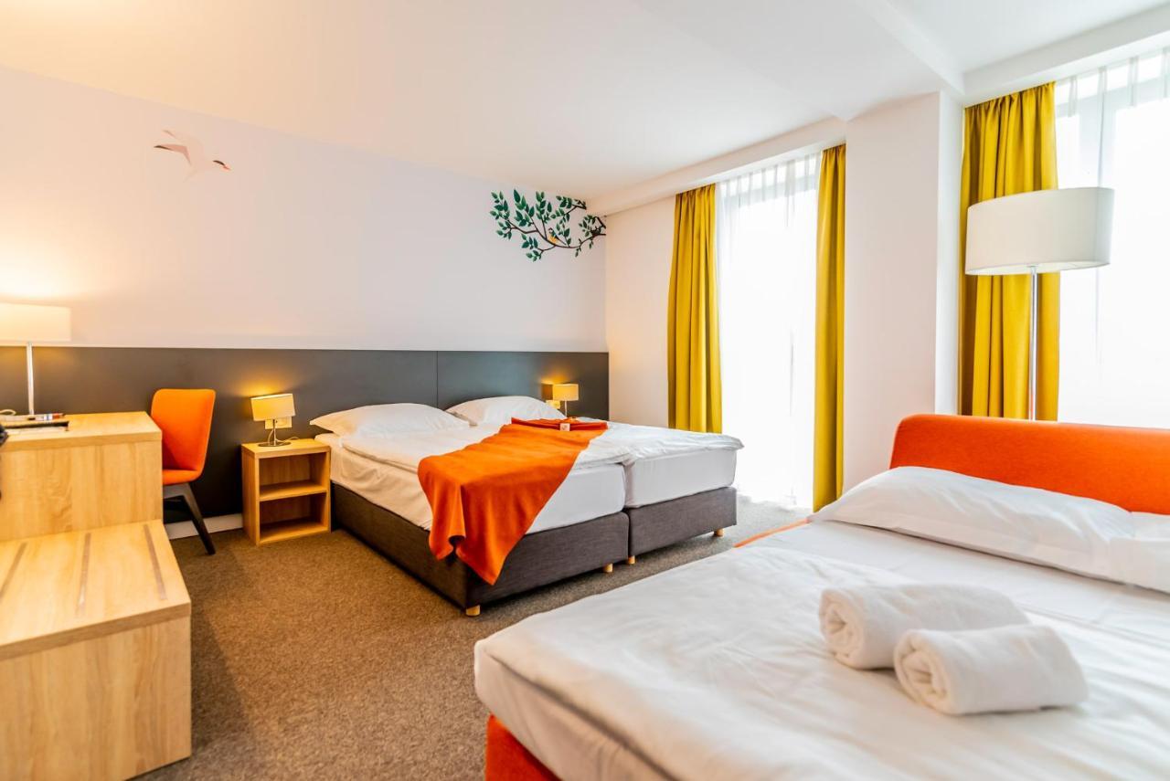 Hotel Park Superior 3* Čakovec Dış mekan fotoğraf