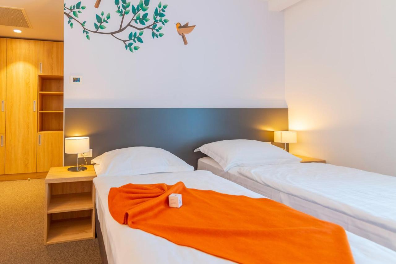 Hotel Park Superior 3* Čakovec Dış mekan fotoğraf