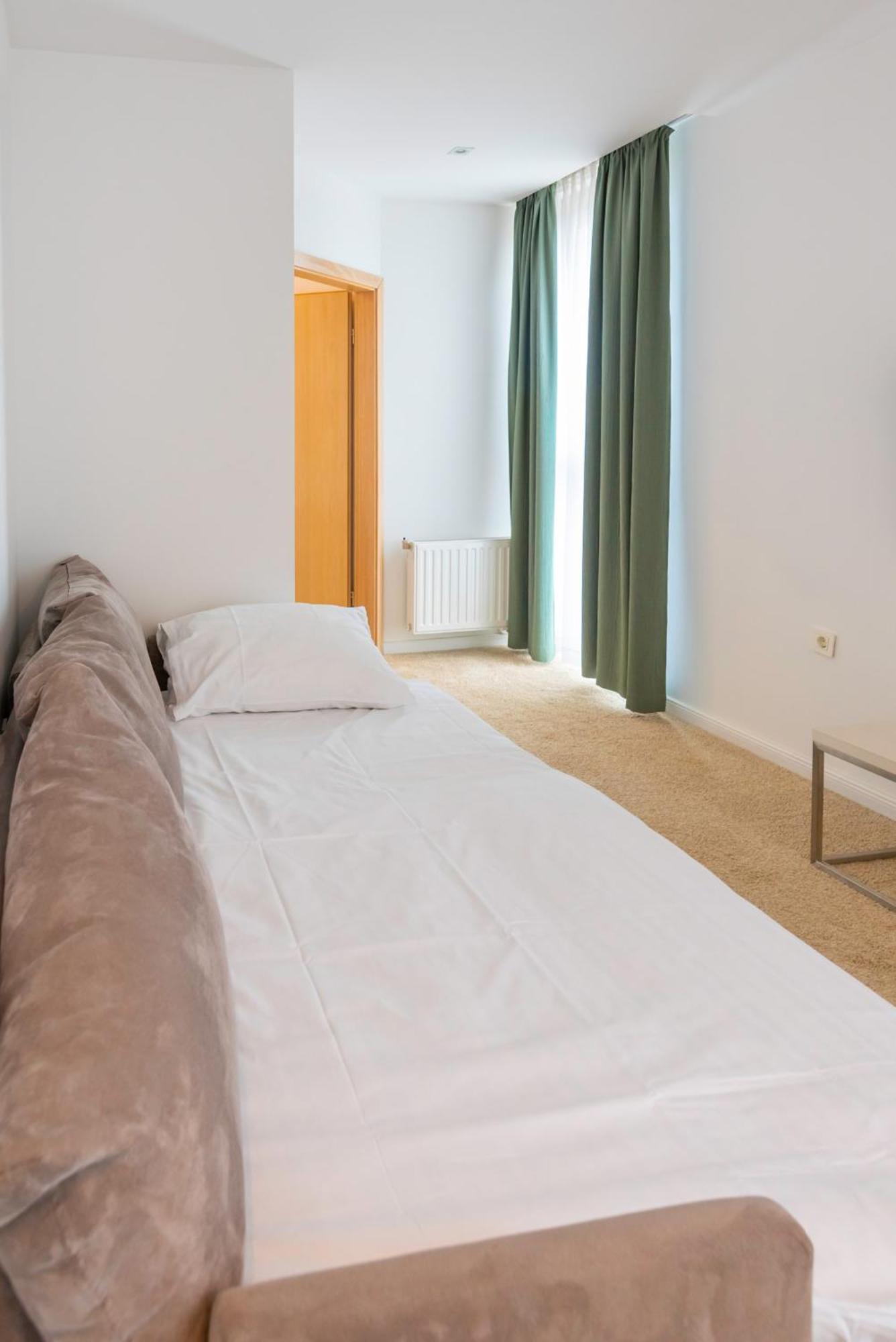 Hotel Park Superior 3* Čakovec Dış mekan fotoğraf
